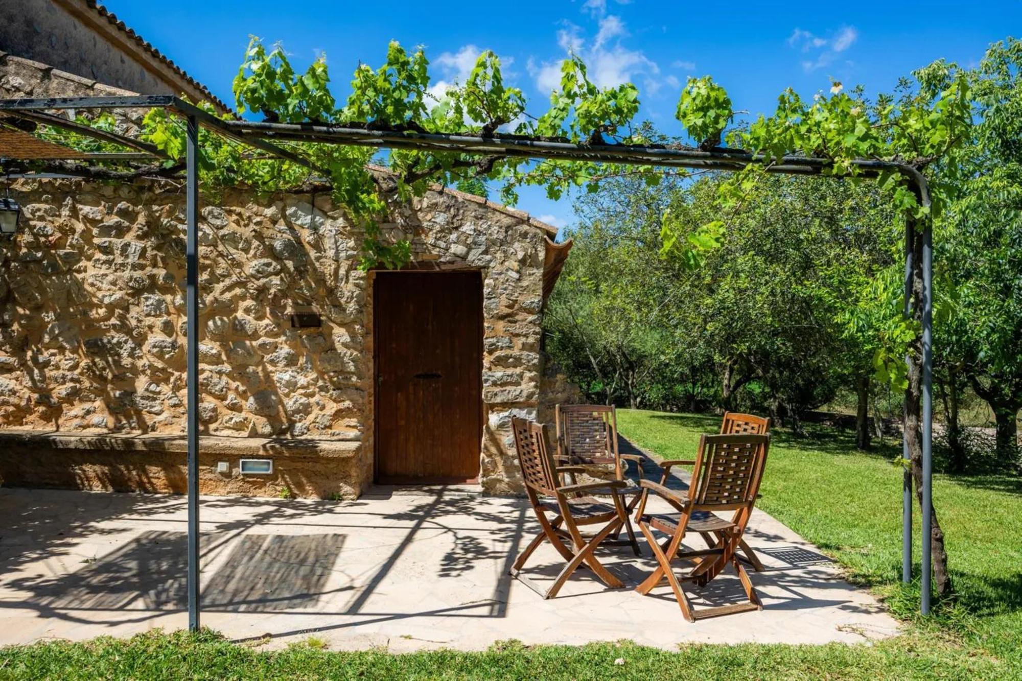 Séjour à la ferme S'hort De Sa Bagura *